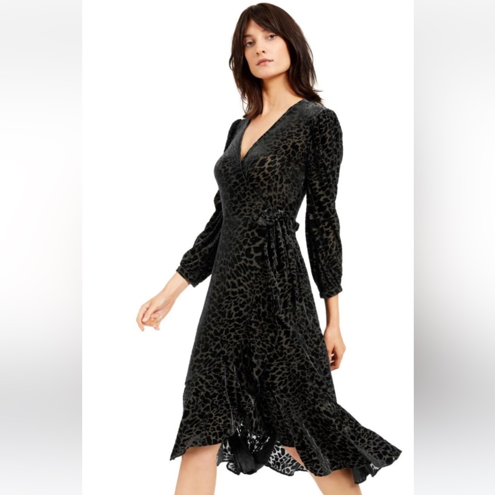 Calvin Klein Black Burn Out Velvet Fit Flare Dress size 4 NWT